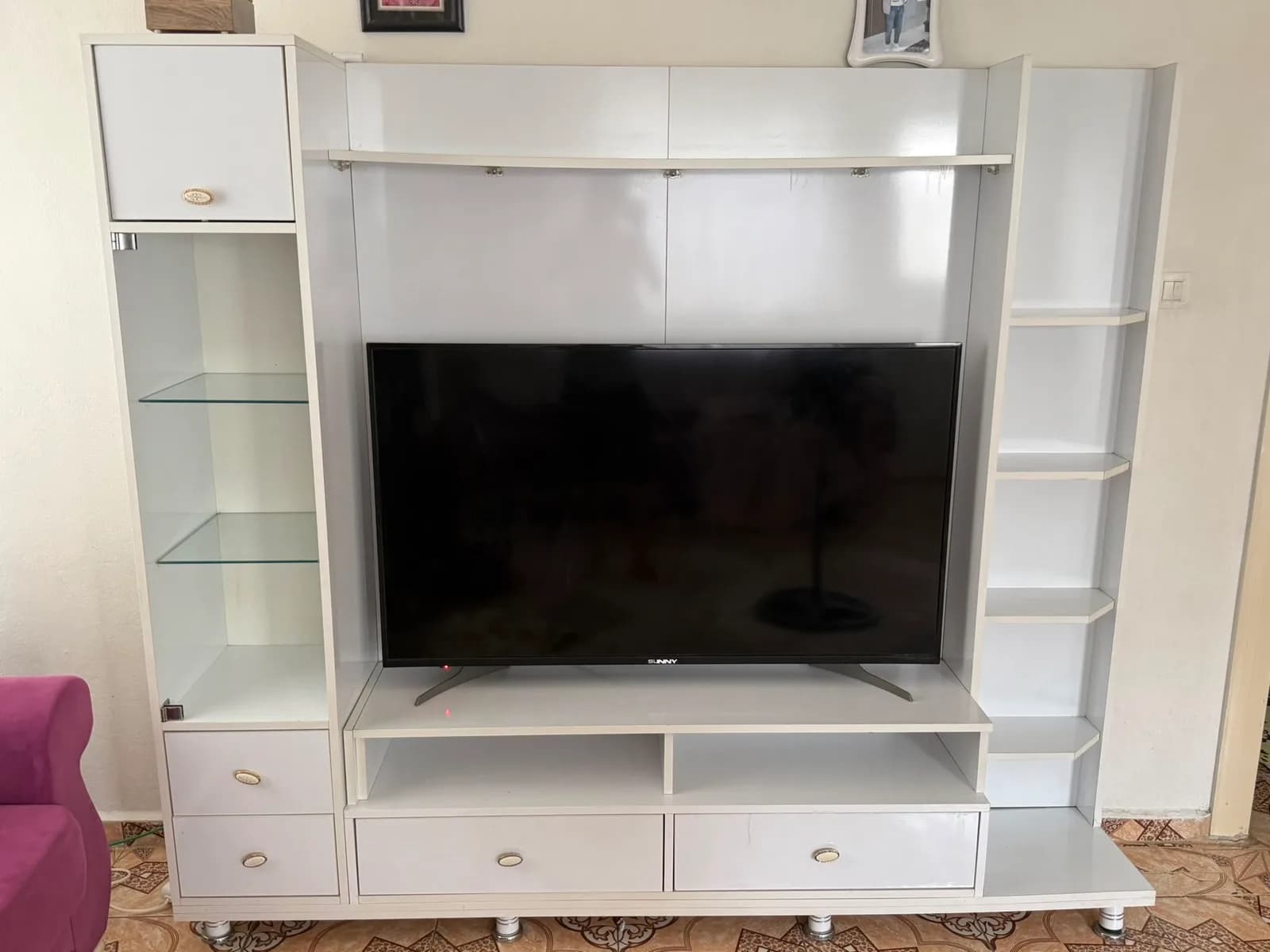 TV ÜNİTESİ
