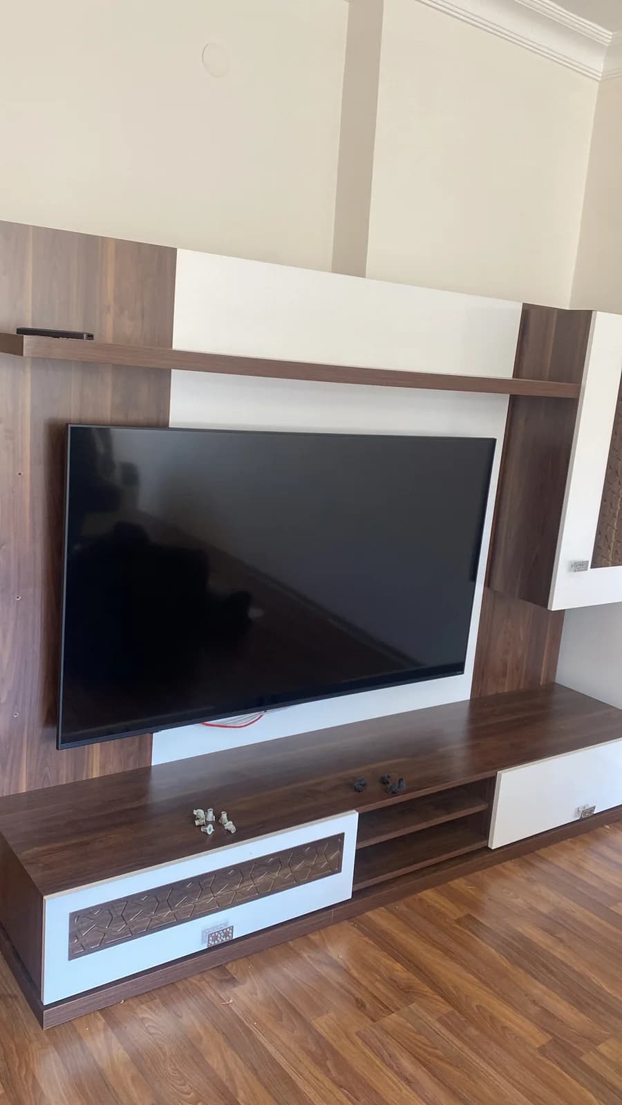Televizyon ünite acilll satılık